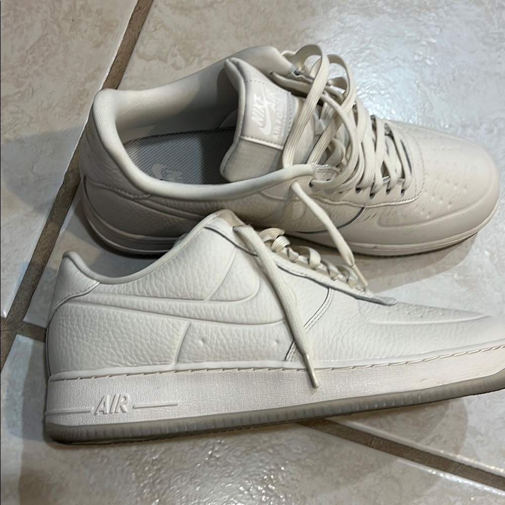 Nike White Sneakers Air Force 1 Timeless Design